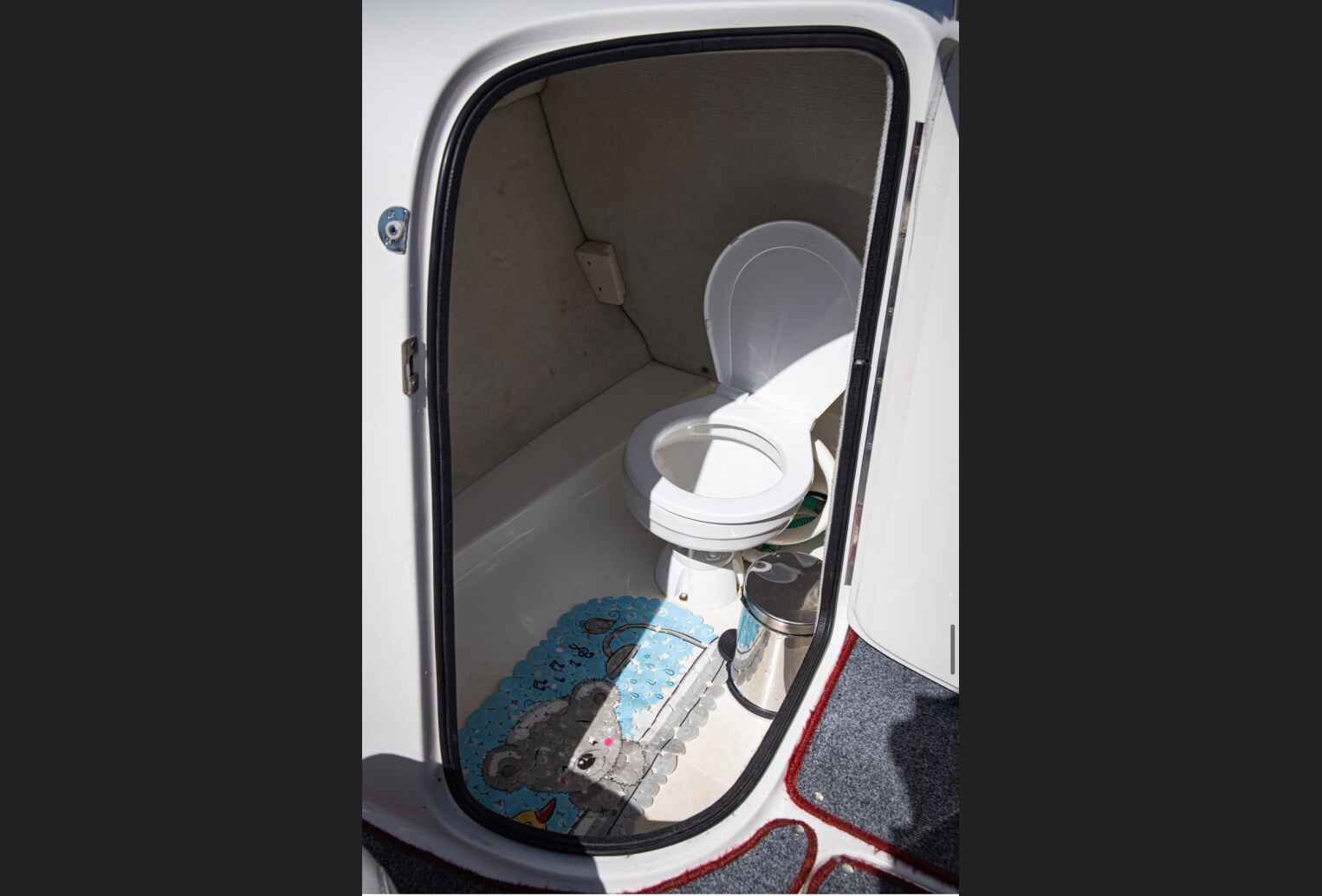 Катер Chaparral 230 SSI