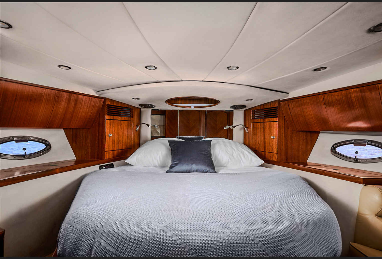 Kopiya-IMG_5531 (1) Яхта Galeon 440