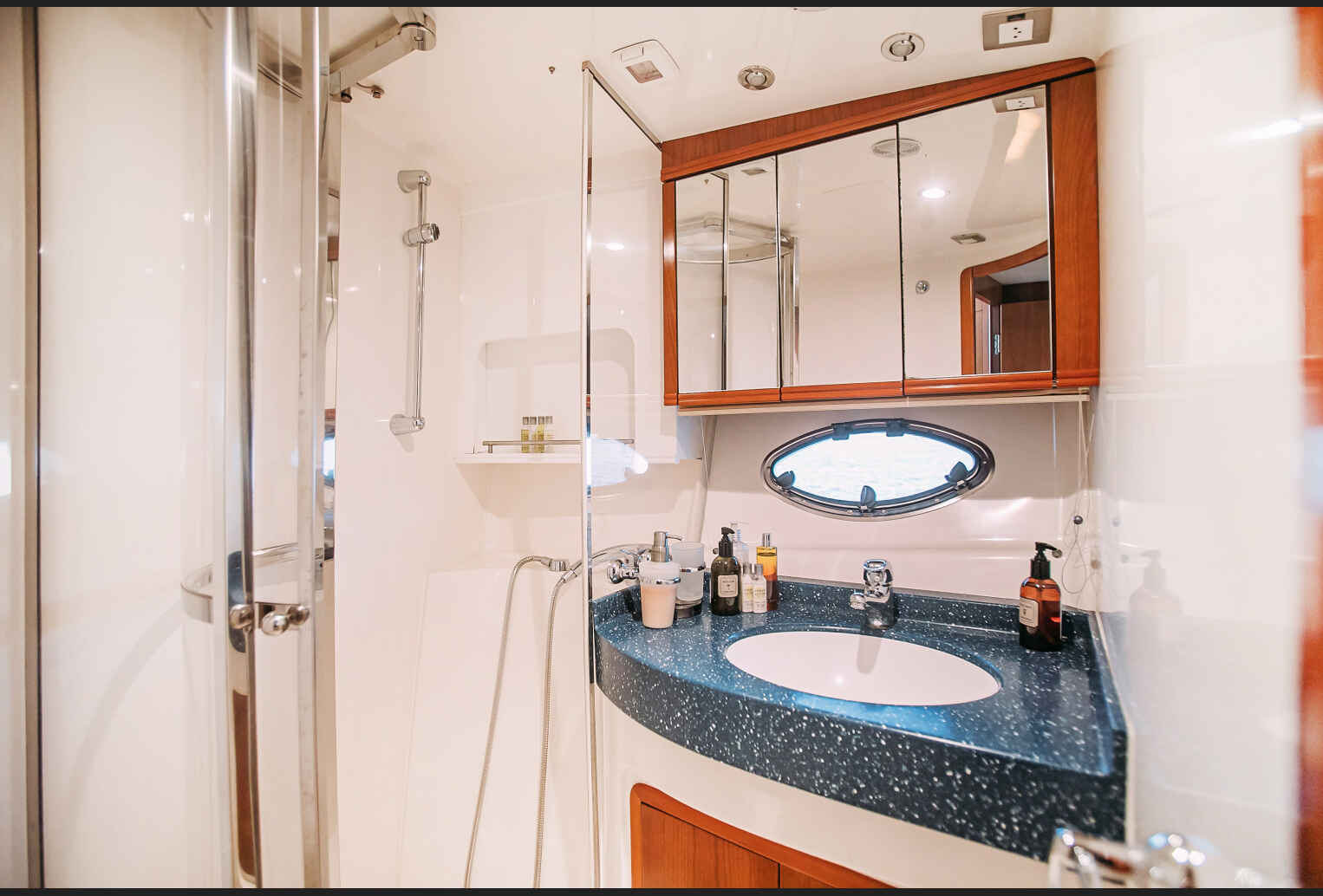 18-19-25_20210910_2B3A0531 Яхта Rodman 44 Holiday