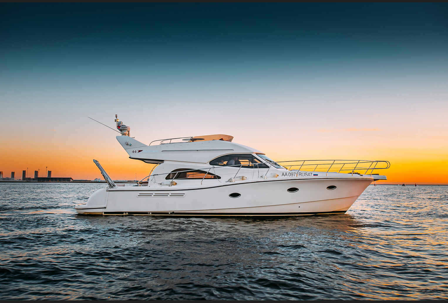 19-40-58_20210910_2B3A1270 Яхта Rodman 44 Holiday