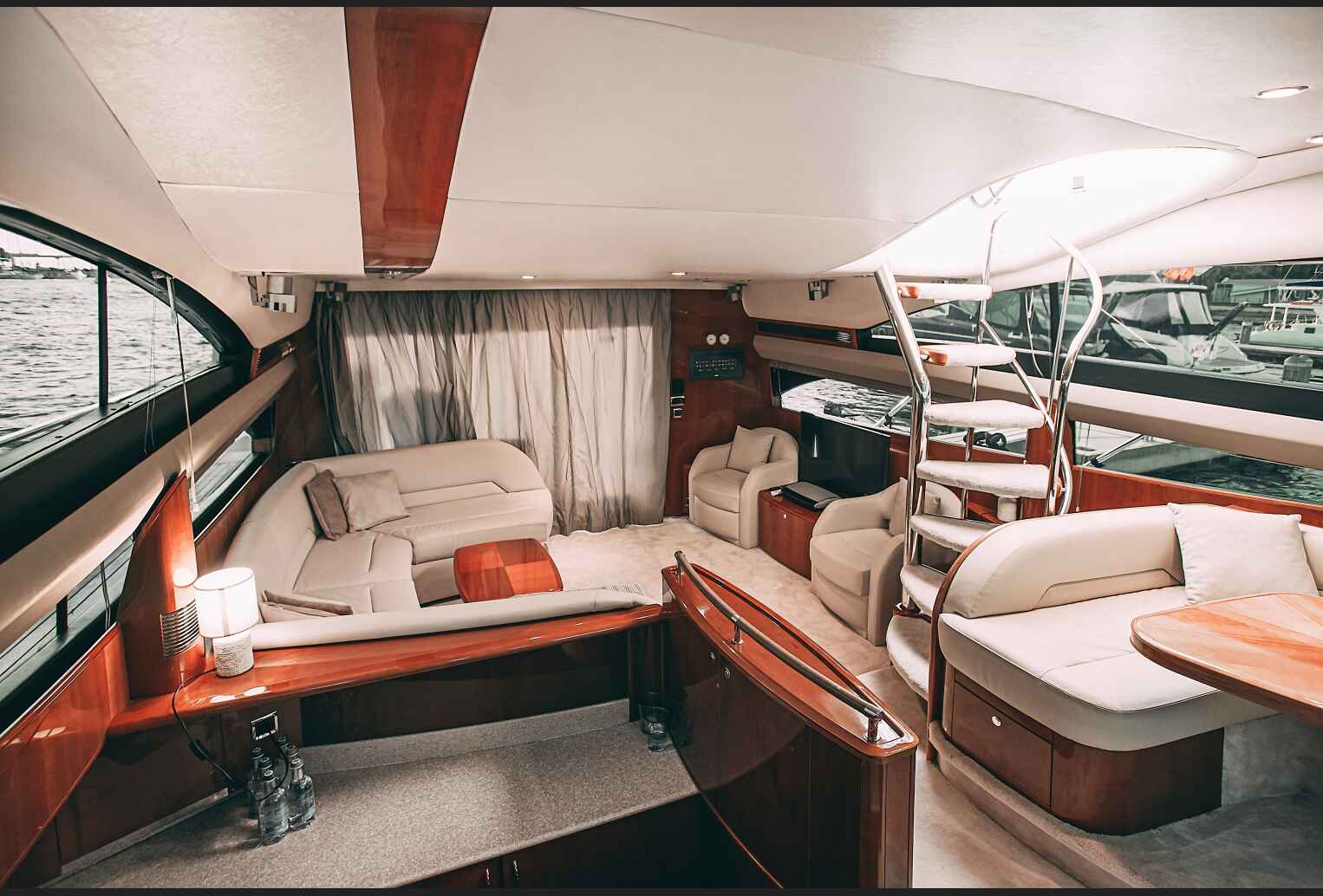 2B3A1910 Яхта Princess 57 Esperanza