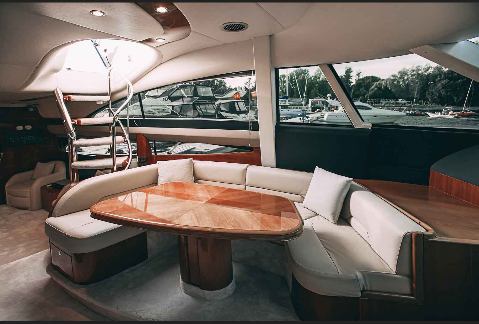 2B3A1913 Яхта Princess 57 Esperanza