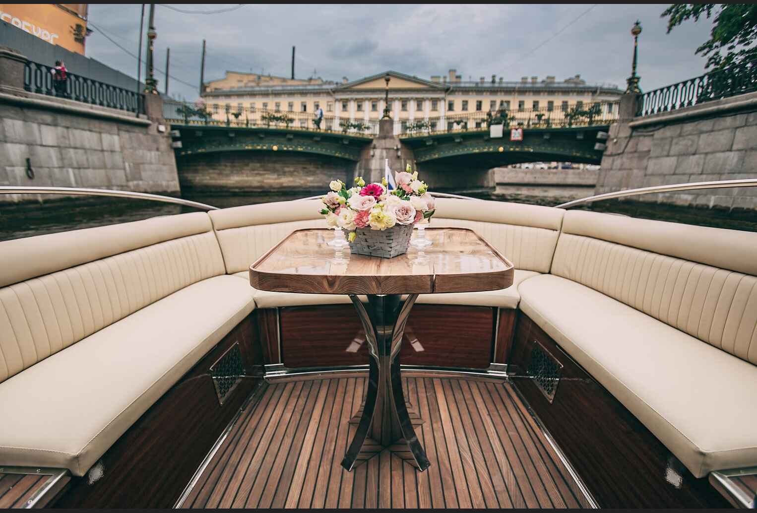 Катер Montferrand