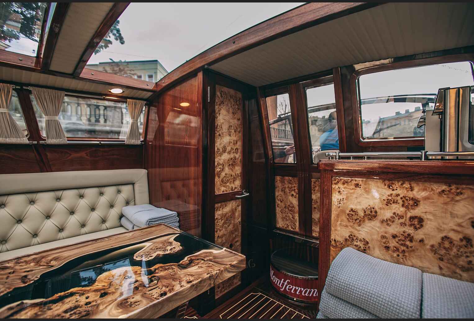 Катер Montferrand