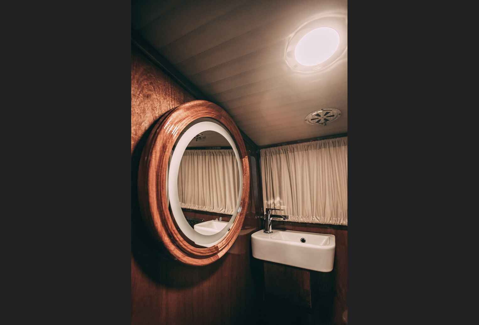 Катер Montferrand