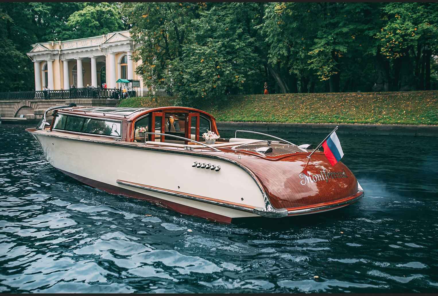 Катер Montferrand