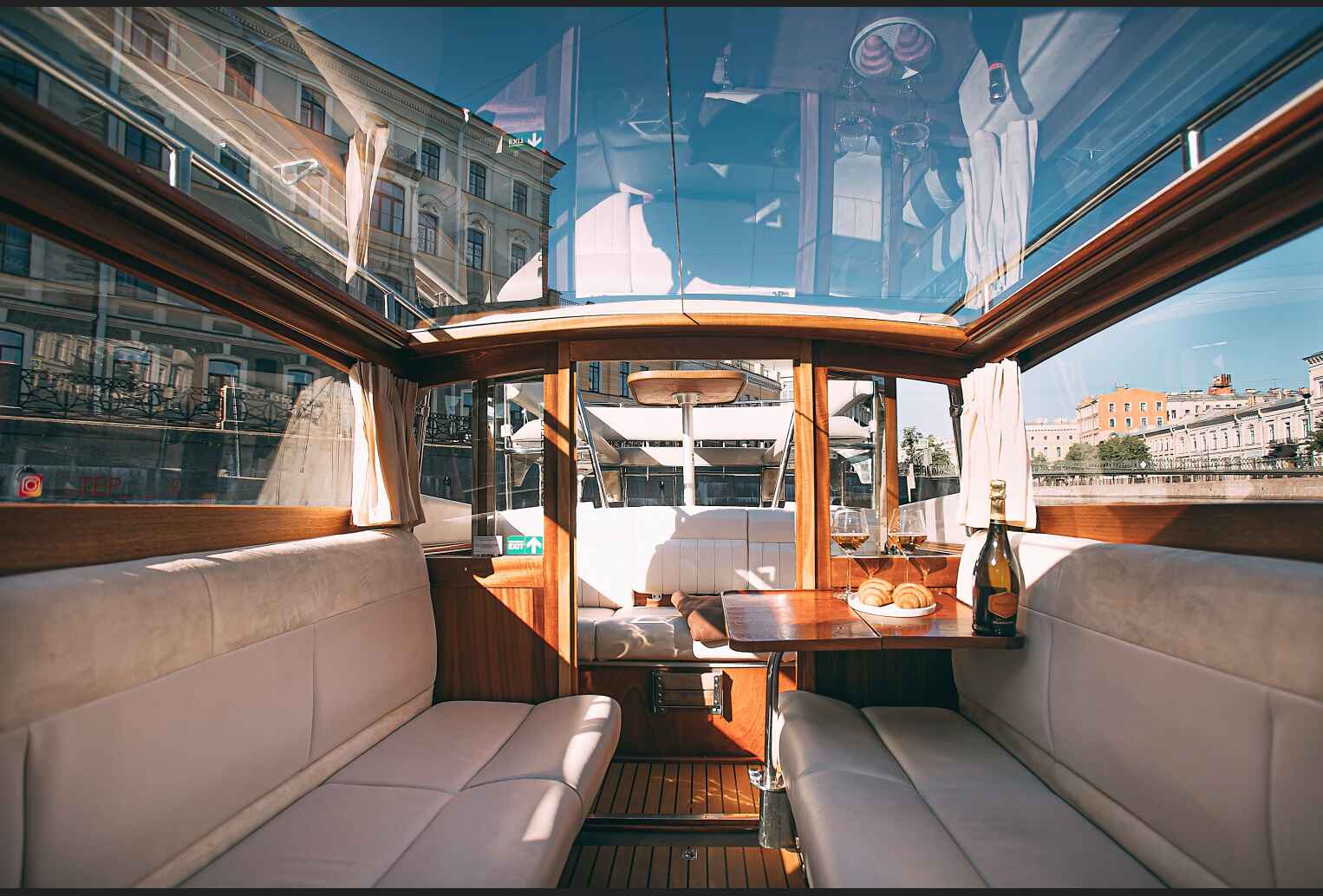 Катер "Венеция"