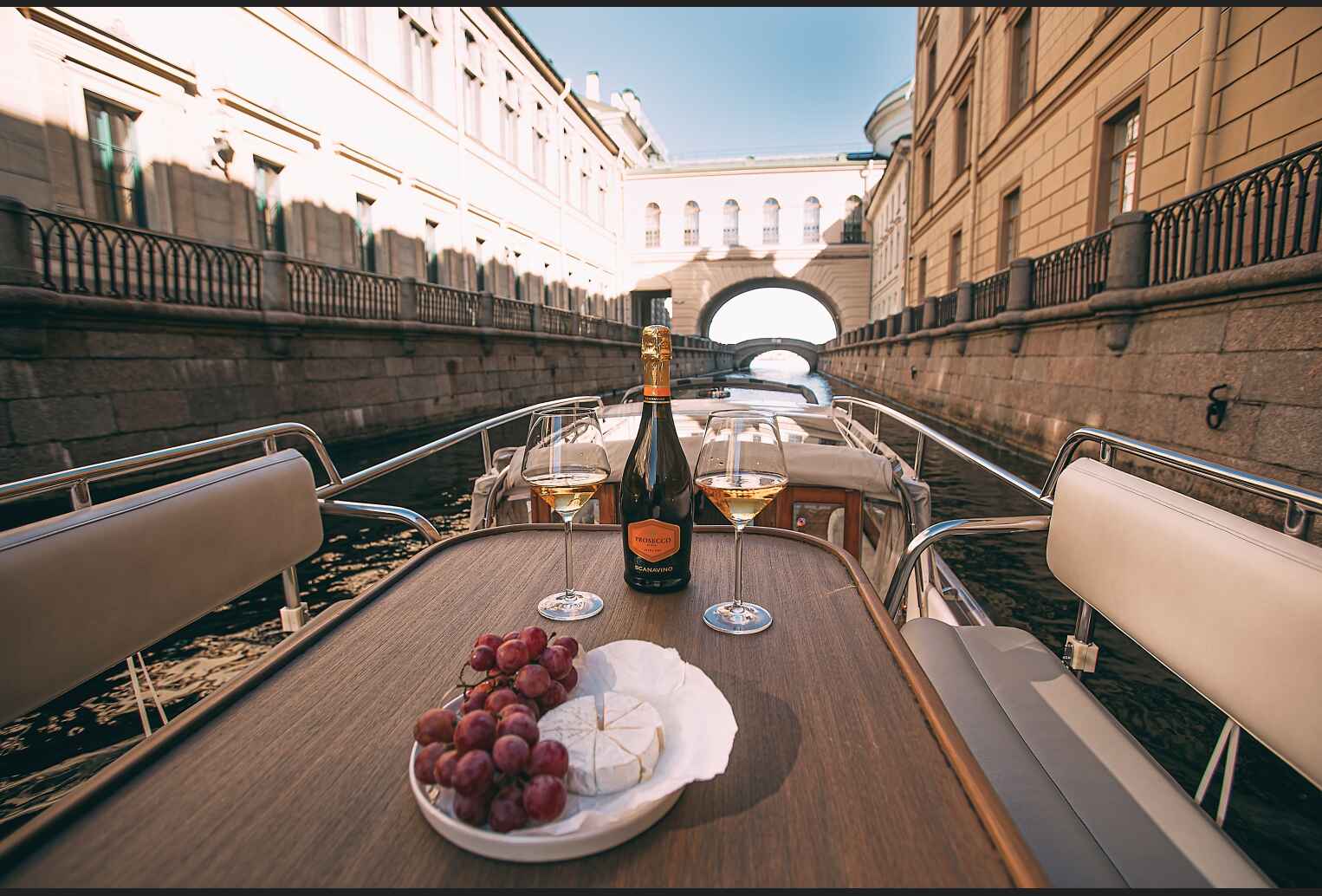 Катер "Венеция"