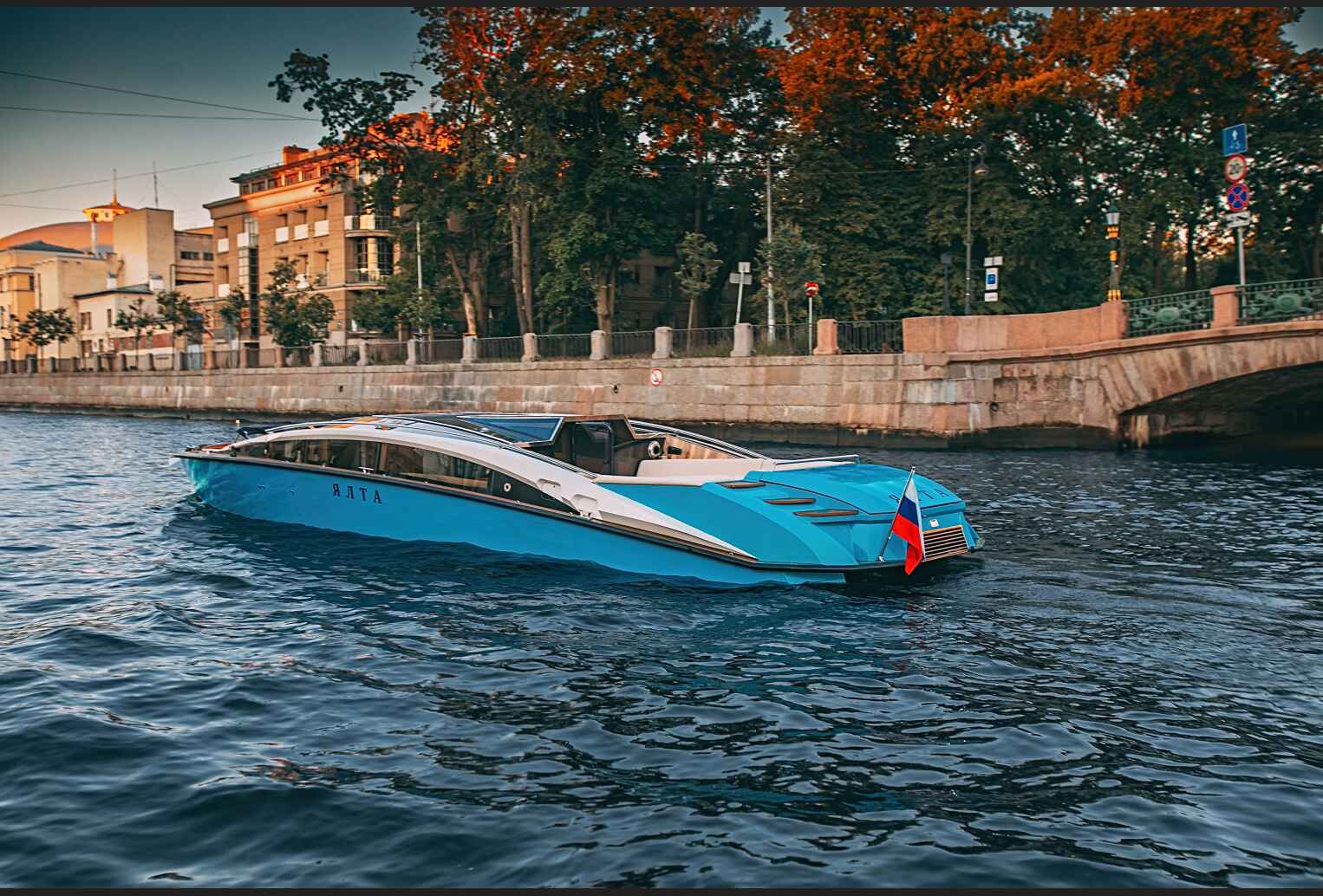 яхта ялта12 Яхта "Ялта"