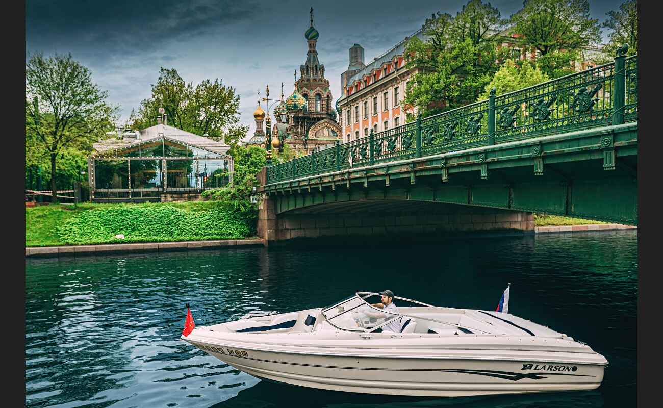 Аренда катера LARSON 210 от 5500р