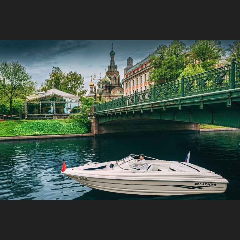 Аренда катера LARSON 210 от 5500р