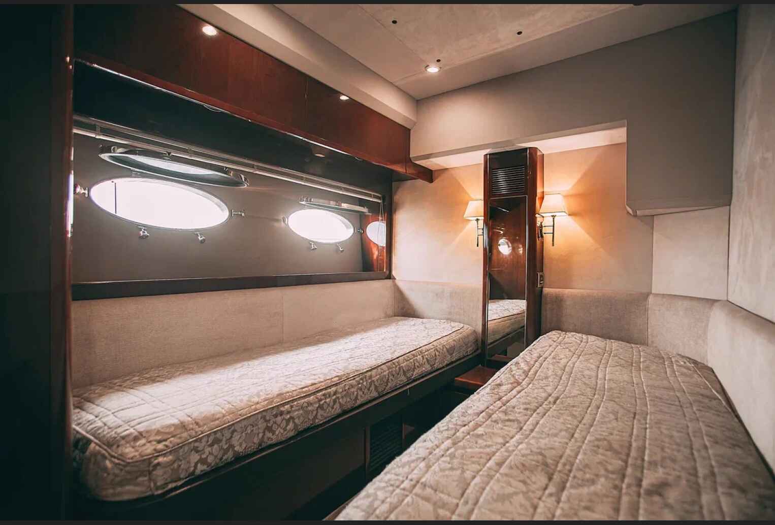 Аренда яхты Princess 58