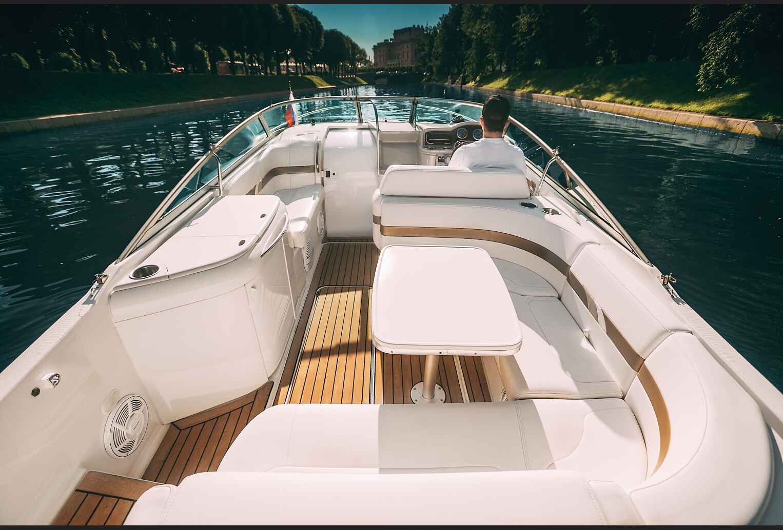 Аренда катера Formula 260SS "MAGNUM"