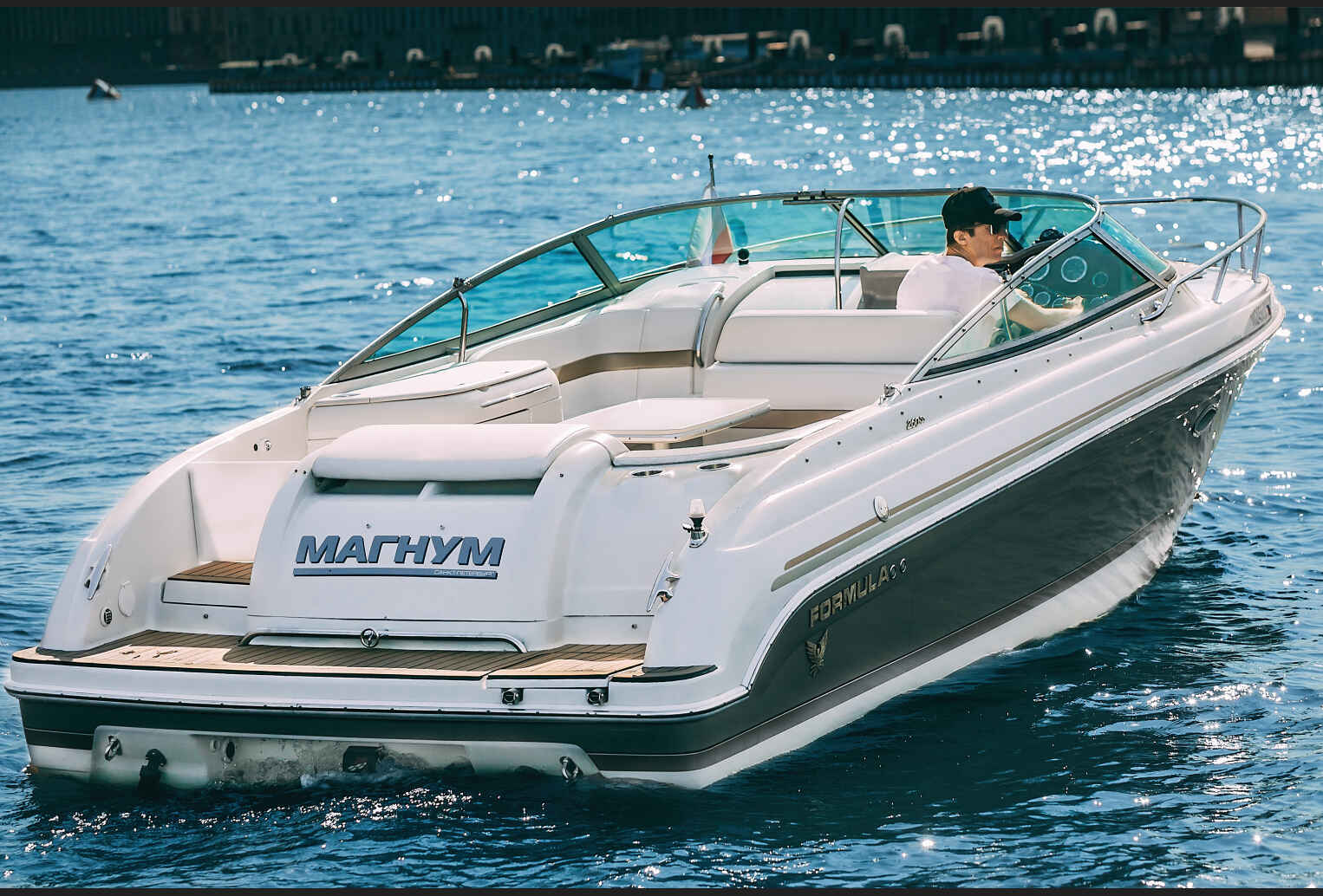 Аренда катера Formula 260SS "MAGNUM"