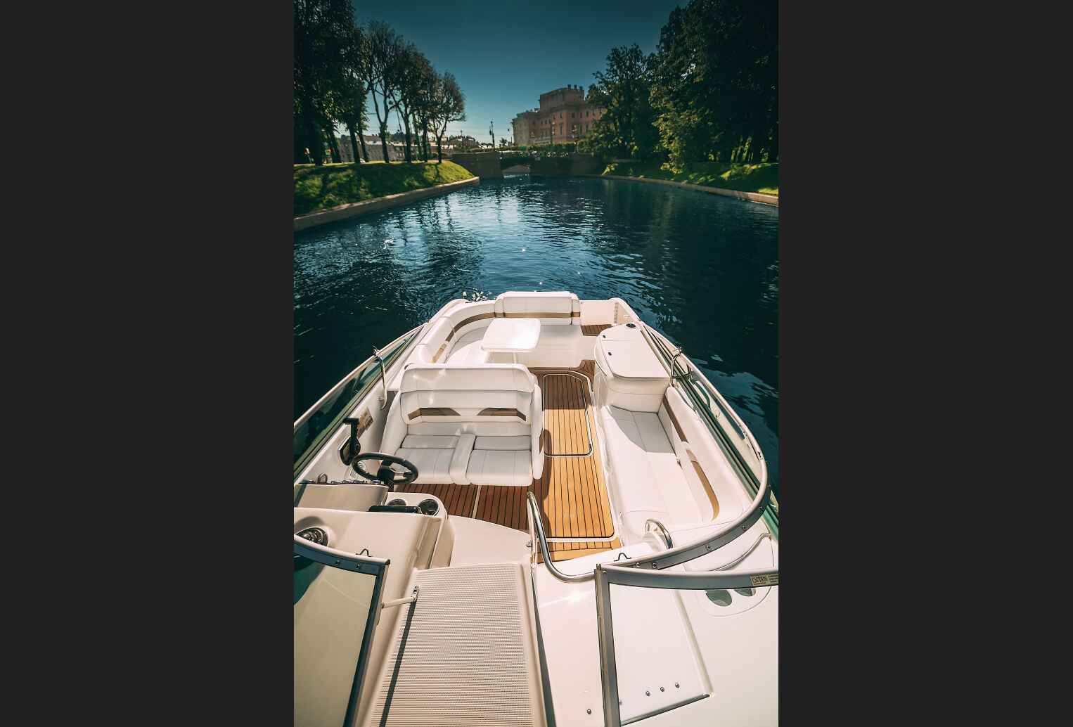 Аренда катера Formula 260SS "MAGNUM"