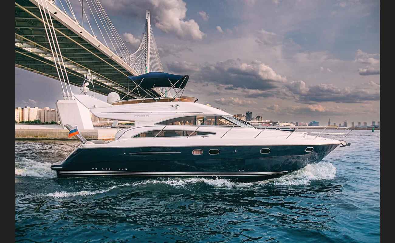 Аренда яхты Princess 50